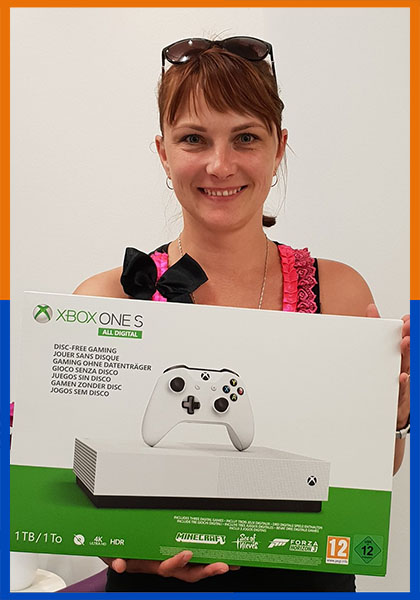 2019 - Xbox One S_0.jpg